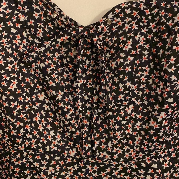 NWT Floral Dress - Picture 2 of 5